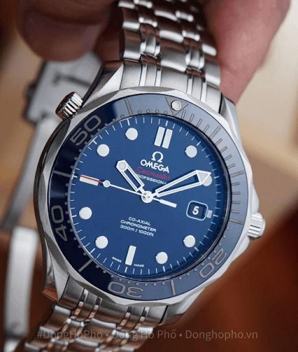 Đồng hồ omega thép, mặt xanh